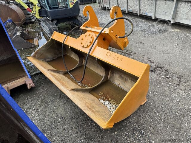 Loader HITACHI FiatHitachi EX 215 ELC-T