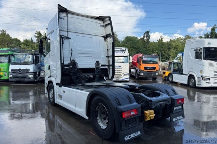 Standaard trekker SCANIA S450 4x2