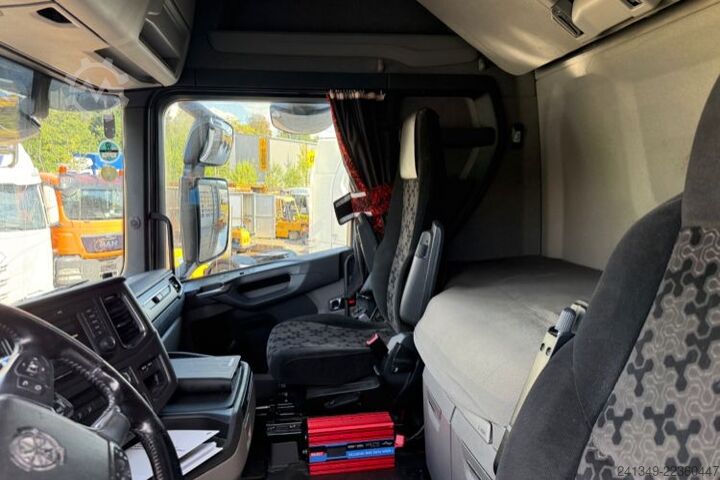 Standaard trekker SCANIA S450 4x2