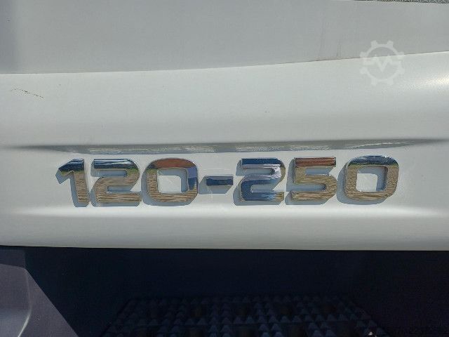 Plattewagen met zeil IVECO EUROCARGO ML120E25