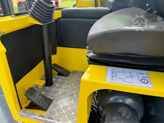 Négyirányú targoncát Combilift C4000 /5500mm/ LPG / 2013 year/