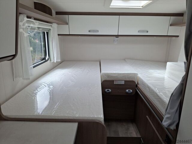 Camper semintegrato CARADO V V337 pro+, Fiat, Safety ACC, Digital Paket