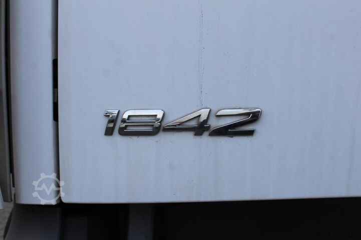 Tracteur routier standard Mercedes-Benz Antos 1842   Anhähgerkupplung ACC Standheizung