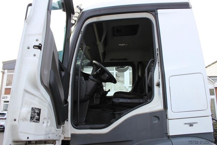 Tracteur routier standard Mercedes-Benz Antos 1842   Anhähgerkupplung ACC Standheizung