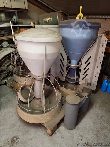 Spirales, auges, trémies et installations Wildfellner divers