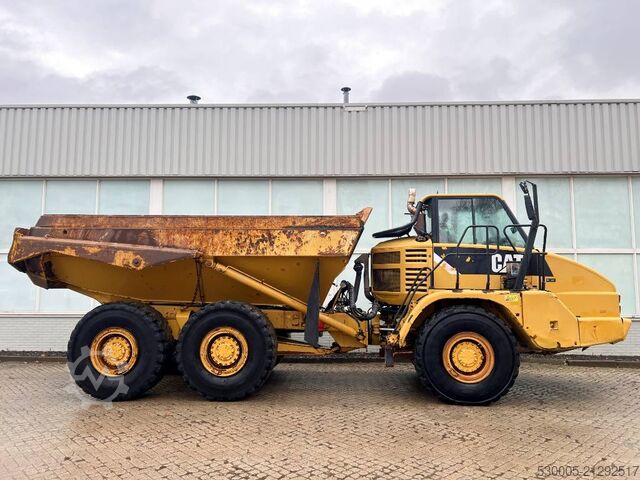 Dumper CAT 725