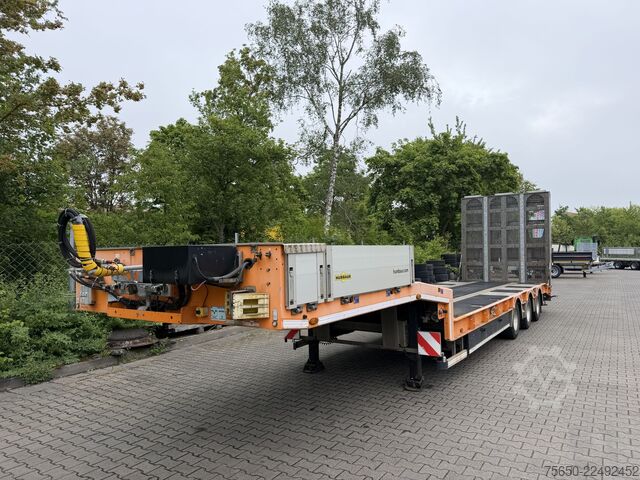 Naczepa niskopodwoziowa Humbaur HTS30  3 Achs Satteltieflader, neuwertig