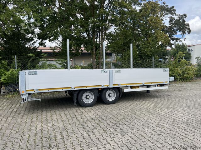 Otwarta przyczepa Möslein THT 11- G 6,2  Tandem Pritsche- Tieflader mit Rungentaschen