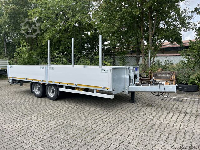 Otwarta przyczepa Möslein THT 11- G 6,2  Tandem Pritsche- Tieflader mit Rungentaschen