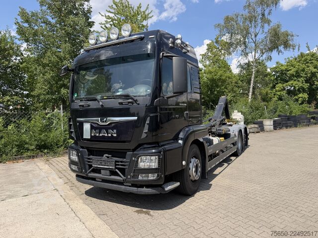 Wywrotka MAN Truck & Bus TGS  MAN TGS 26.500 3 Achs Abroller