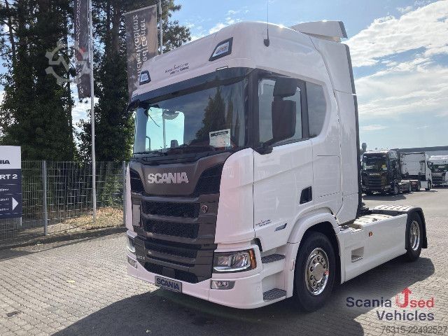 Standard dragbil Scania R 460 NA - SUPER - HIGHLINE - 2x TANKs - ACC