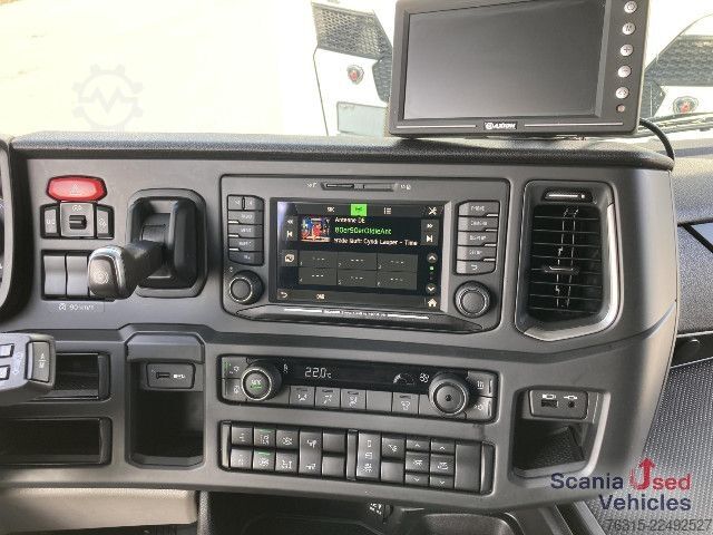 Standard dragbil Scania R 460 NA - SUPER - HIGHLINE - 2x TANKs - ACC