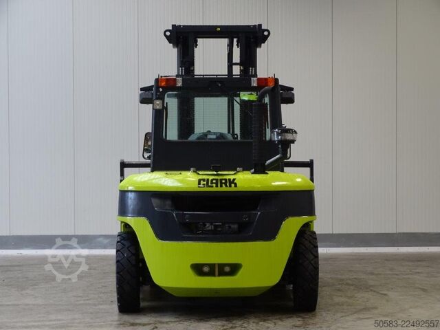 Dizel viljuškari Clark C80D900 - TRIPLEX - DEMO