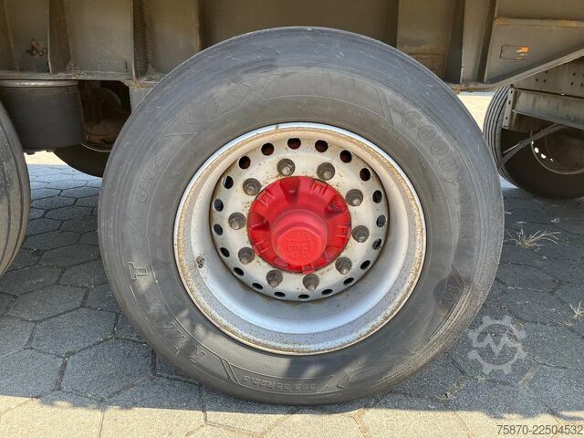 Schuifzeilen Van Hool SCHUIFZEIL 3 ASSEN kooiaap aansluiting