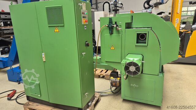 CNC strug - ciklički upravljan DMT CD 480
