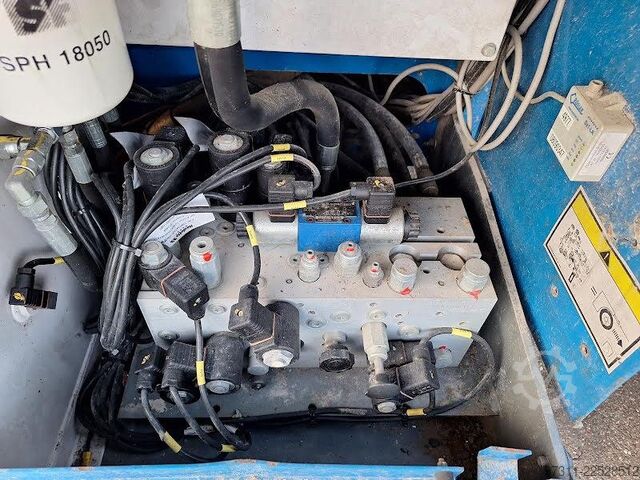 Podizanje makaza Haulotte COMPACT 12 DX