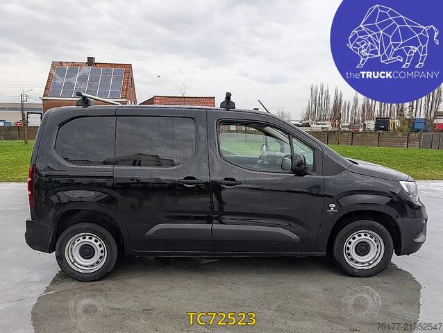 Panel kombi Opel Combo