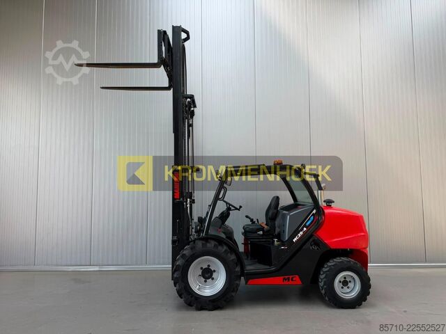 Terenski viljuškar Manitou MC 25-4 D K ST5