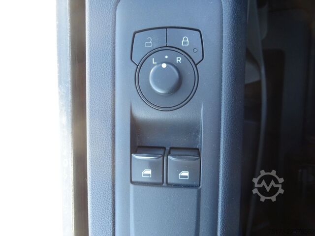 Furgon blaszak FORD Transit Custom Kasten 280 L1H1 Trend Navi AHK