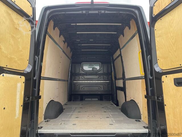 Magas tetős furgon VW Crafter 35 L3H3 4M LED AHK äden