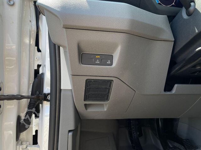 Dubă cu acoperiș înalt VW Crafter MIXTO 35 L4H3 NAV AHK äden