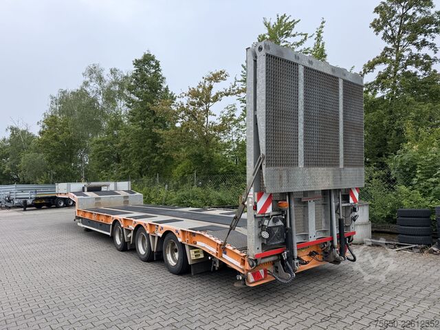 Semirremolque de plataforma baja Humbaur HTS30  3 Achs Satteltieflader, neuwertig