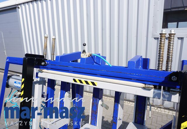 Trapeziumvormige pneumatische pers TECH-FA