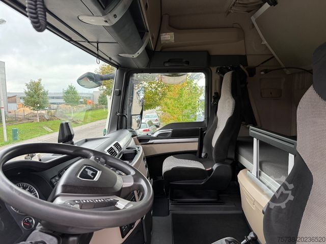 Standard dragbil MAN TGX 18.460 BLS XLX/Intarder/2xTank/Navi/EURO6