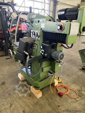 Frezarka uniwersalna po remoncie przez FPS Deckel FP4M