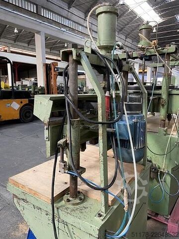 Vertikalbohrmaschine mit 2 Spindeln  