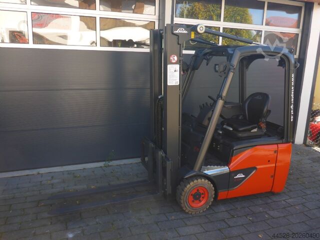 Elektrische vorkheftruck 3 wielen Linde E15