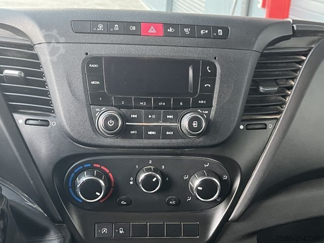 Tippbil skåpbil IVECO Daily 35S16 DoKa Klima AHK 7-Sitzer Start/Stop