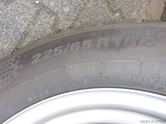 Furgoneta de caja alta IVECO Daily 35S16V Klima, Schalter, lang+hoch