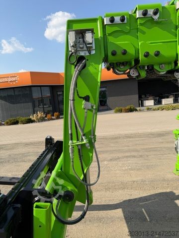 CRM Trucks & Trailers B.V. CRM Trucks & Trailers B.V. CRM Trucks & Trailers B.V.