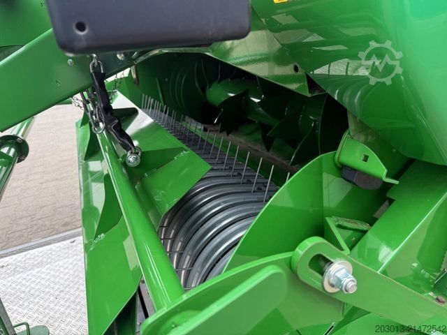 Maszyna rolnicza John Deere V451 G Rundballenpresse - NEU