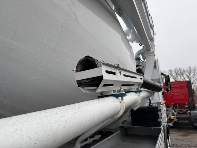 Samochód z pompą do betonu MERCEDES-BENZ Arocs 4146 8x4 PUMI SERMAC 4Z28