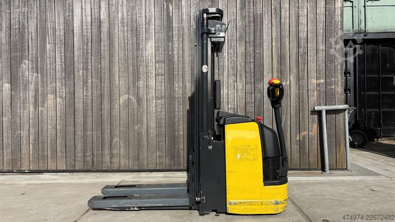 Doppelstockstapler mit Initialhub Komatsu CNI 14