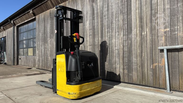 Doppelstockstapler mit Initialhub Komatsu CNI 14