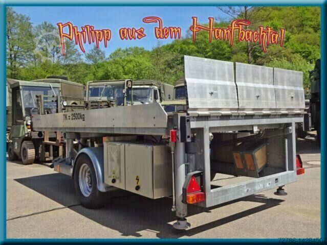 Sonstige Other Mobile Anpassrampe GALAG 2,5T Verladerampe Armee