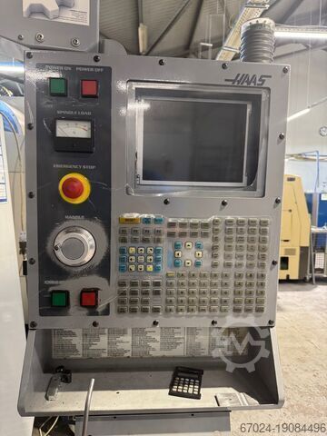 κάθετο κέντρο κατεργασίας HAAS VF4-DHE