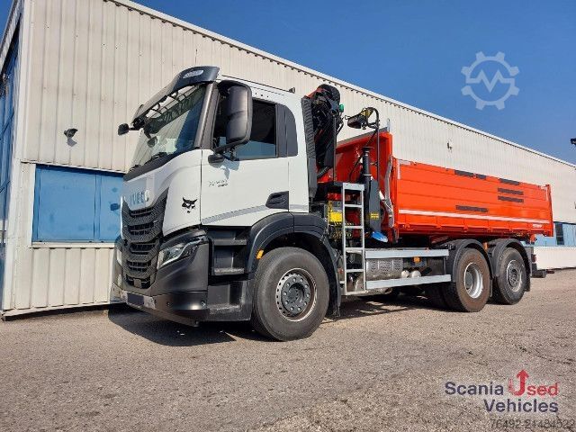 Driezijdige kipper IVECO X-WAY 460 AD  3-S-Kipper + Frontkran PK18002 EH