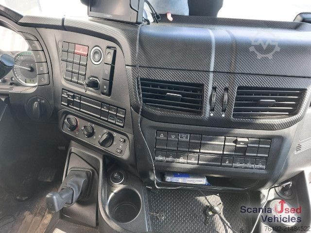 Driezijdige kipper IVECO X-WAY 460 AD  3-S-Kipper + Frontkran PK18002 EH