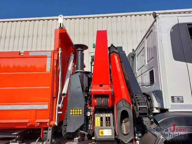 Driezijdige kipper IVECO X-WAY 460 AD  3-S-Kipper + Frontkran PK18002 EH