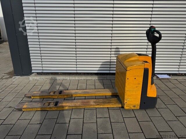Elektrische palletwagens Jungheinrich EJE 220 (Gabellänge 1800 mm!!!)