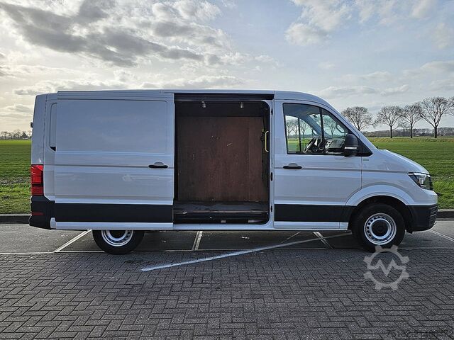 Kombi s vysokou střechou VOLKSWAGEN CRAFTER 2.0 TDI 140 AUT. L2H1