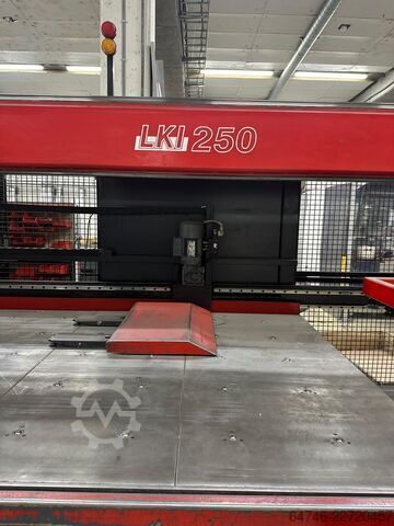 Laserskæremaskine Amada AC 255NT  CNC Turret Punch Press+  tools