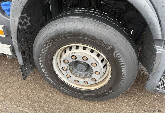Skříňový nákladní automobil Iveco 190S40 LBW Retarder AHK / Swiss-Vehicle
