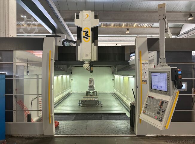 High-speed gantry milling machine FPT DINOMAX 2