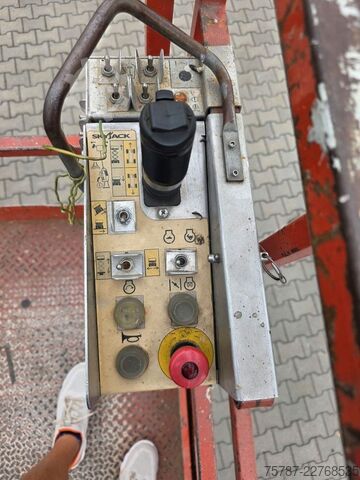 Werkplatform Skyjack SJ6832RT 4x4 Diesel, neuer Motor!!!