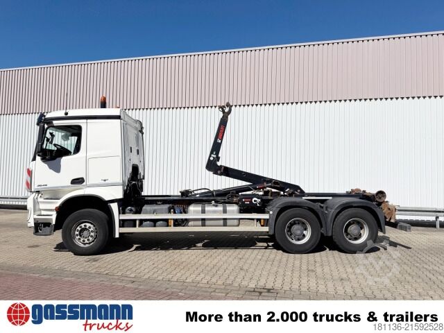 Kroghejselastbil Mercedes-Benz Arocs 2645 6x4, Hiab Abrollkipper XR18S59 bis 7 m